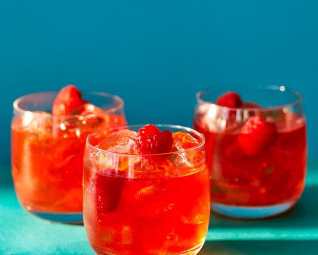 Raspberry iced tea