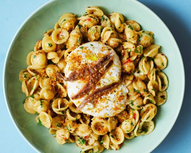 Pasta with chilli and anchovy