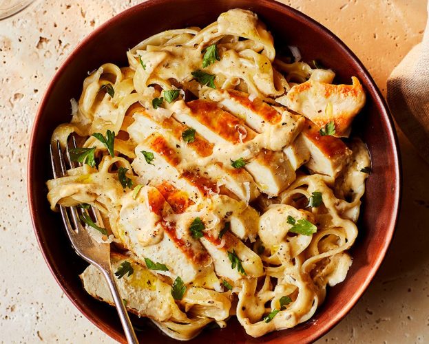 Easy chicken alfredo pasta recipe
