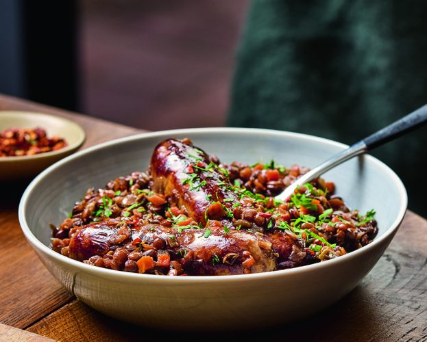 Slow cooker Italian lentils with sausages and chilli