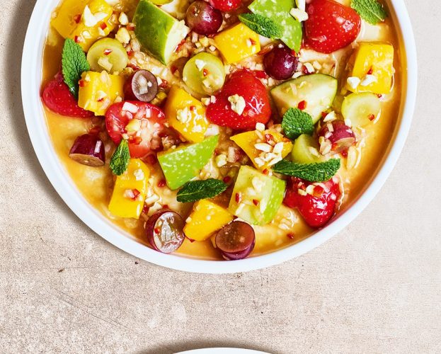 Thai fruit salad (Yum-pol-la-mai)