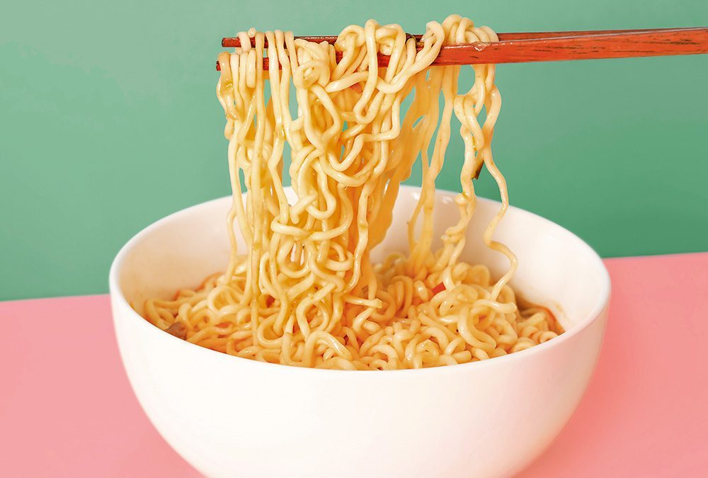 A bowl of ramen noodles