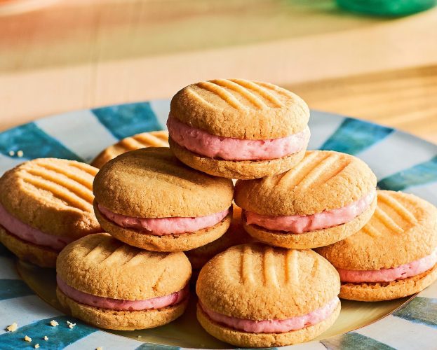 Custard Yo-Yos with roasted rhubarb icing