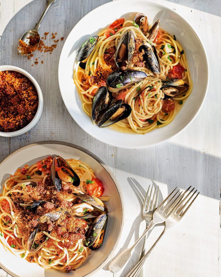 Spaghetti with mussels and chorizo breadcrumbs