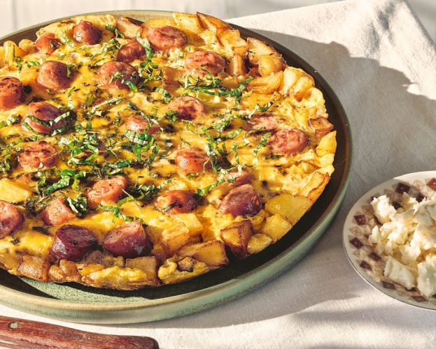 Fourtalia (Greek omelette with sausages, potatoes and mint)