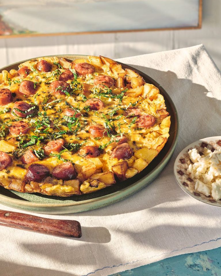 Fourtalia (Greek omelette with sausages, potatoes and mint)