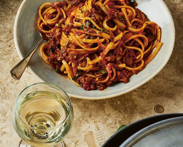 Spicy sardine linguine