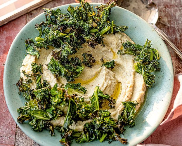 Spiced celeriac purée with crispy kale